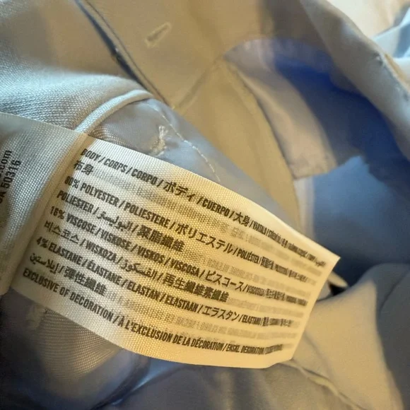 Abercrombie & Fitch Light Grey Trouser Shorts size small - Picture 8 of 9